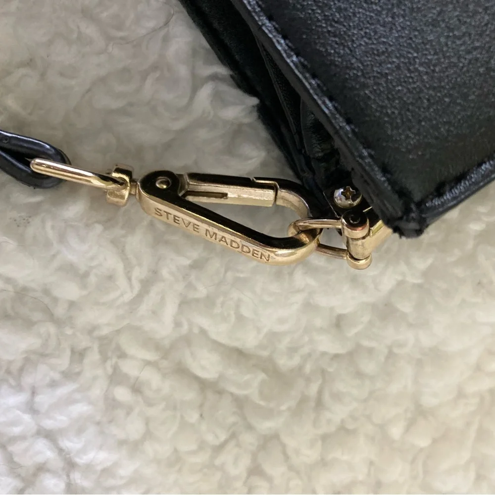 Steve Madden black crossbody purse - Picture 8 of 8